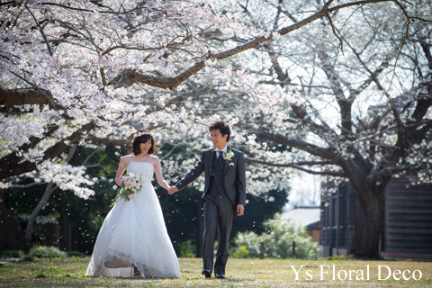 桜の咲くころに 白とピンクの花冠_b0113510_048095.jpg