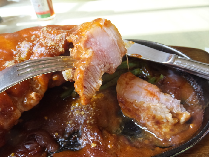 ポークチャップを食べにイコー!_c0226202_1520287.jpg