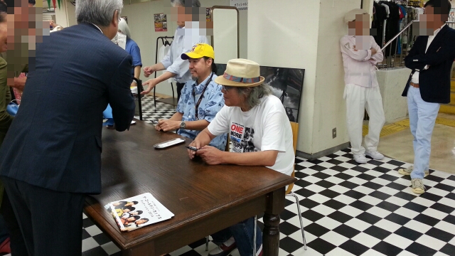 8/24 ヨコハマグラフティ ザ・ゴールデンカップスの時代展@横浜高島屋ギャラリー_b0042308_0182991.jpg