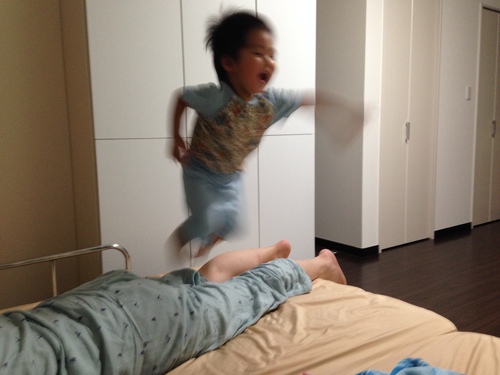 ジャンプ!_a0267942_1632559.jpg