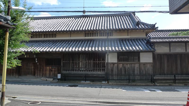 河内国分本町の街並み_f0139570_18325096.jpg