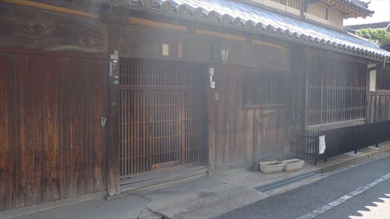 河内国分本町の街並み_f0139570_18341223.jpg