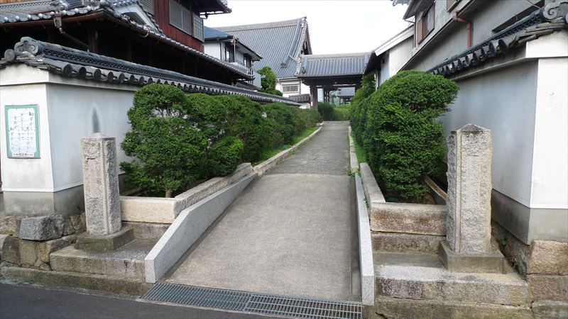 河内国分本町の街並み_f0139570_19124882.jpg