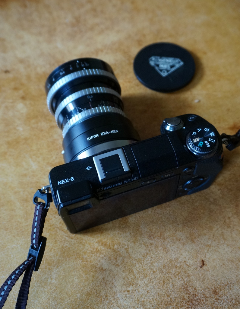 Leica M ≧ NEX6_c0180686_06263139.jpg