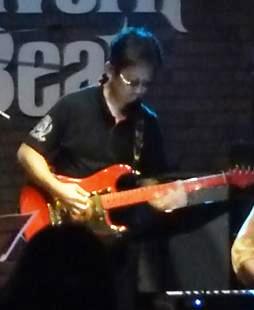 カラフル夏の2デイズライブ@Cavern Beat、2日目のライブレポ!_e0188087_1373640.jpg