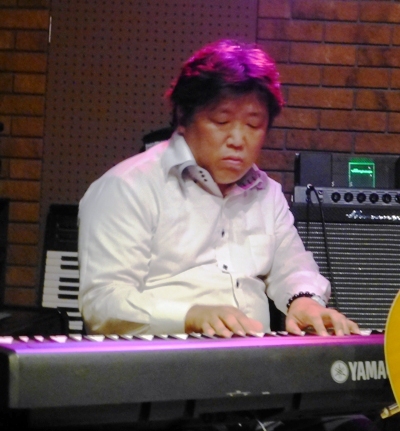 カラフル夏の2デイズライブ@Cavern Beat、2日目のライブレポ!_e0188087_22465.jpg