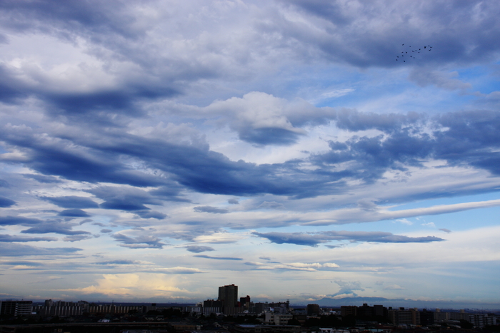 レンズ雲　（層積雲）_b0268615_7234210.jpg