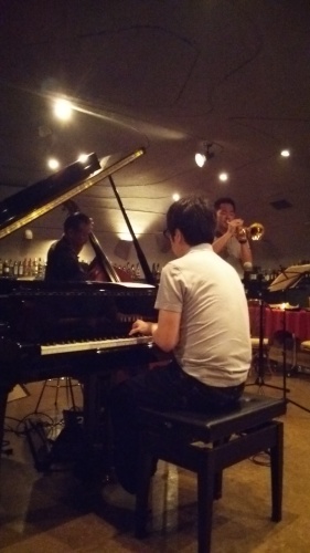 8月の最終週。SESSION と JAZZ と SOUL !!_e0253892_18310481.jpg