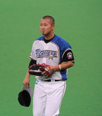 ルーキーイヤー 中田翔 使用済み グラブ グローブ 外野手 2009年