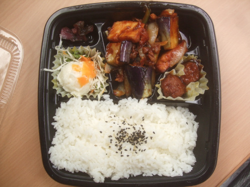 【新発売！】ほっかほっか亭　なすのピリ辛味噌炒め弁当　￥430（税込）【食べた】_d0188613_238475.jpg