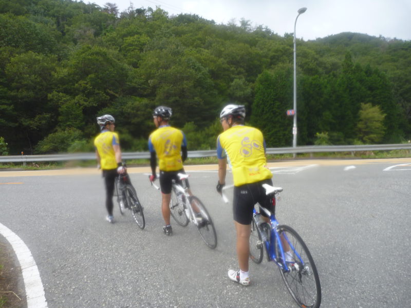 豪雨に見舞われたるり渓・篠山サイクリング_e0138081_3102081.jpg