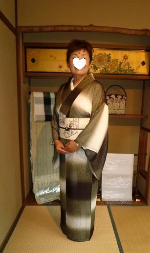 夏の終わりに、お洒落な紋紗の着物のお客さま。_f0181251_1764516.jpg