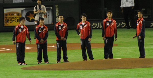 【ロッテ戦】東京レジェンド勝利【44戦目】花火と風船はないんだね_e0126914_4193225.jpg