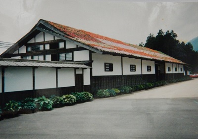 e0033229_1612295.jpg