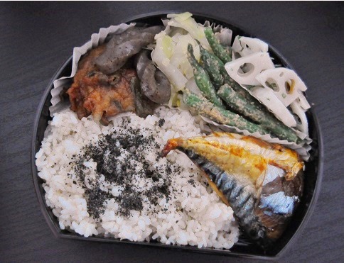 塩さば弁当_c0310143_07273811.jpg