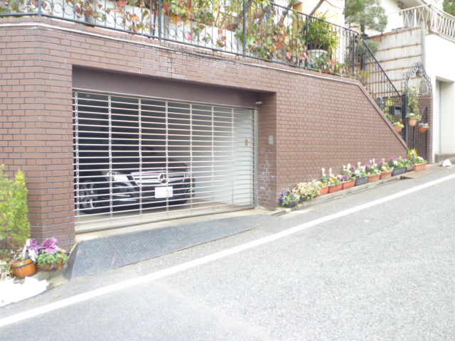 大田区中央の豪華中古住宅_b0246953_2081675.jpg