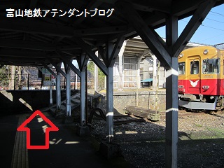 岩峅寺駅で乗り換えしよう_a0243562_16085571.jpg