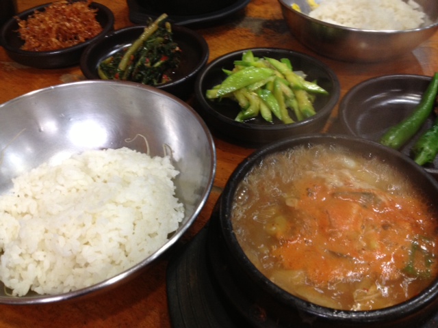 「トゥッペギチッ」で朝ごはん♪_b0060363_175952.jpg