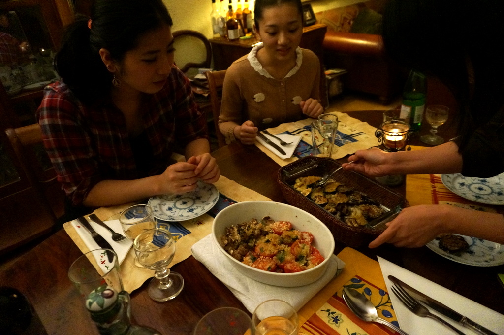 さーて何を喰おうかな?_c0180686_07513426.jpg
