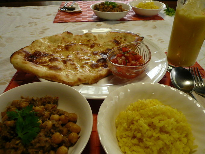 8月24(日)・25(月) ナンとひよこ豆のキーマカレー_d0138307_0171394.jpg
