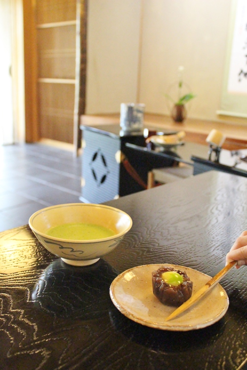 デカス 「木のしたで」_b0220318_344461.jpg