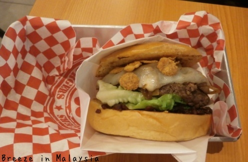 本格バーガーショップ　in Bangsar_f0339434_20141817.jpg