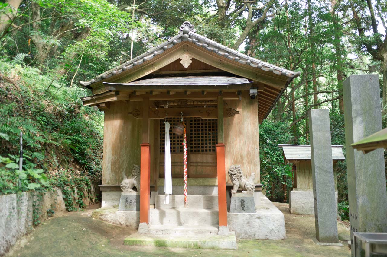 若宮神社（櫻谷神社）　福岡県糸島市志摩船越_b0023047_05012291.jpg