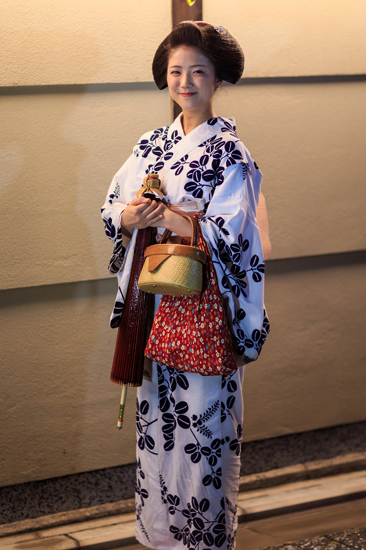 明かりの下で（上七軒・勝奈さん）_f0155048_11375072.jpg