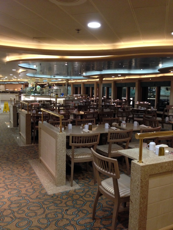 レストラン紹介「HorizonCourt（ホライゾンコート）」：ダイヤモンドプリンセス乗船記11_f0054556_1294551.jpg