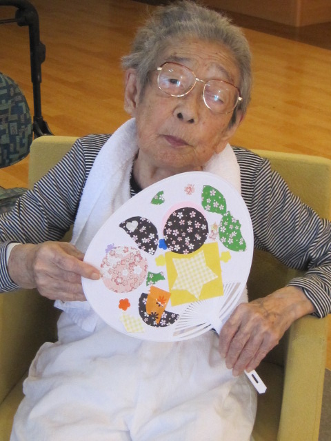 ~世界に1つのうちわ作り~_e0191174_2214041.jpg