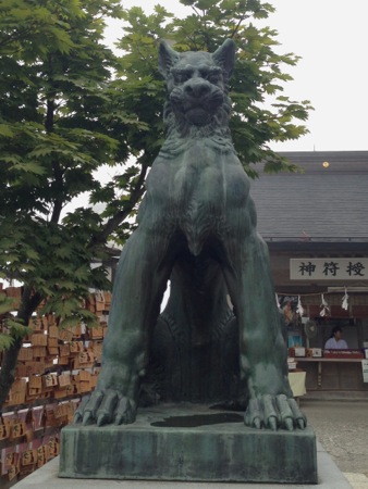 ワンとお参りする武蔵御岳神社_a0218499_2118434.jpg