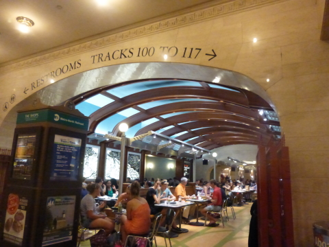 DINING CONCOURSE  (グランドセントラル駅）_a0162815_19463804.jpg