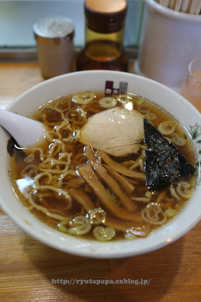 荻窪ラーメン_a0280374_21372012.jpg