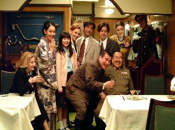 ゴールデン街をシベリア超特急が駆け抜ける リカヤ超特急