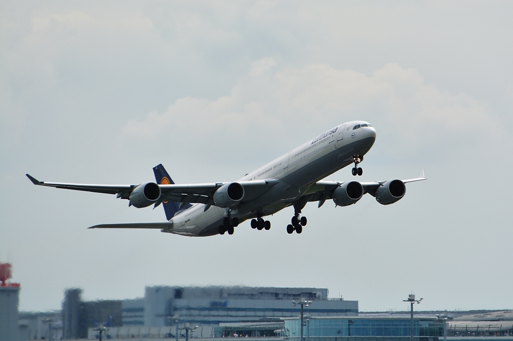 スカイマークA330-300.1/200 makoto on X: 