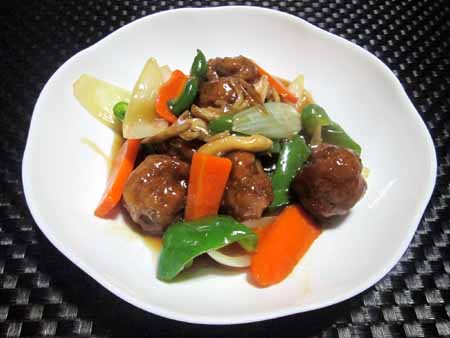 冷めてもふっくらジューシー 肉団子の酢豚風甘酢あんかけ Candy Sarry