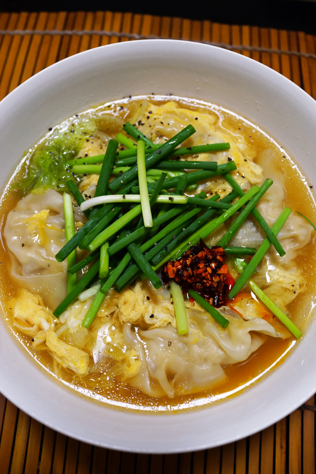 手作りワンタンスープと岐阜の豆腐 ちゅらかじとがちまやぁ