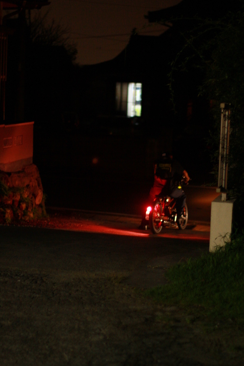 delivery_a0193460_8532686.jpg