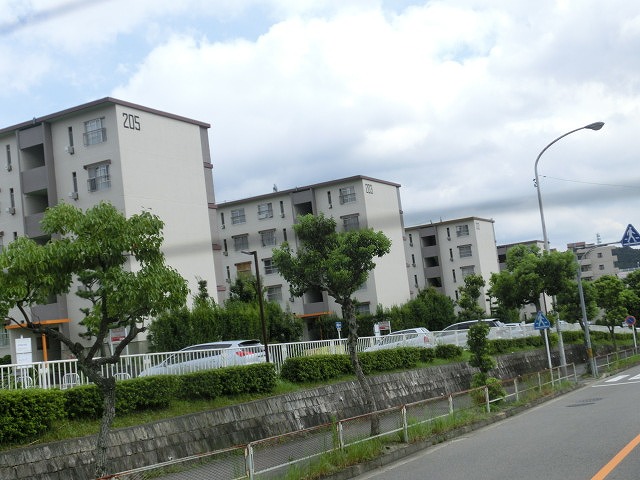入居から45年 どう「住み継ぐか」に取組む「高蔵寺ニュータウン」_f0141310_7423652.jpg