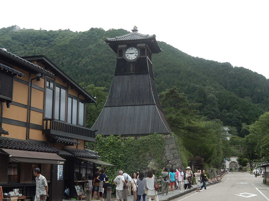 雨の但馬路紀行　その４　「日本最古の時計台～辰鼓櫓～」_e0158128_2020959.jpg