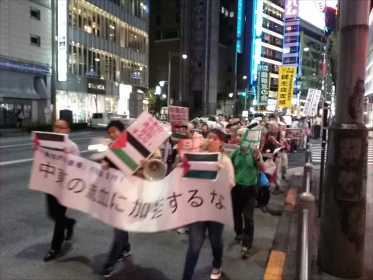 「戦争させない」日比谷野外音楽堂周辺・銀座デモに5500人_c0024539_0213087.jpg