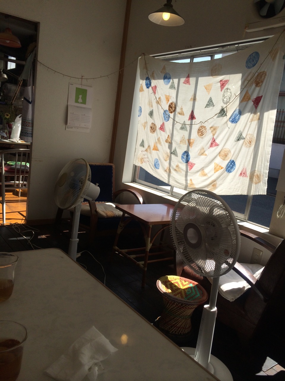 食堂 カルン でランチ_e0115904_21515361.jpg