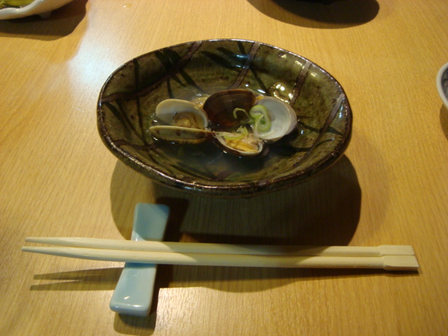 築地「創業四百年仲卸 紀之重 新館」へ行く。_f0232060_14475370.jpg