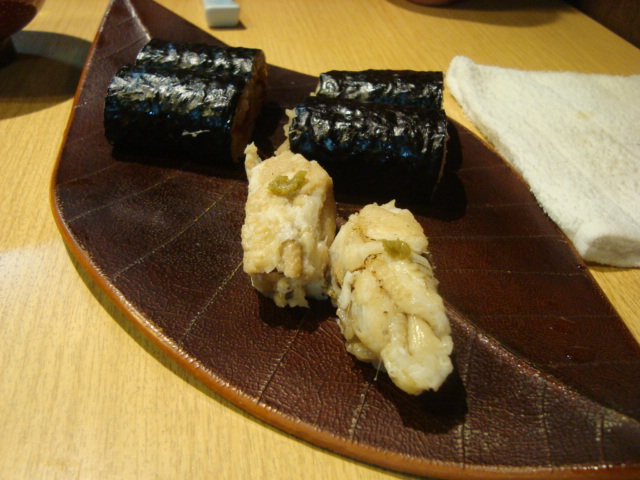 築地「創業四百年仲卸 紀之重 新館」へ行く。_f0232060_15204661.jpg