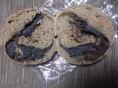 カリンベーグル 黒ごま・バナナブラウニー_f0076001_1292579.jpg