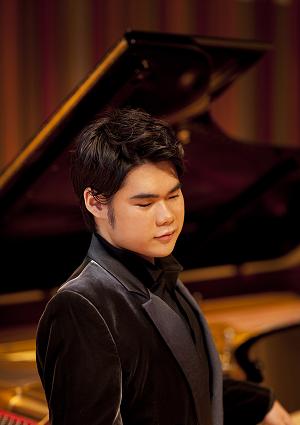 ”THE PIANIST” 辻井伸行さんの光を感じたとき☆ _c0098807_1952172.jpg