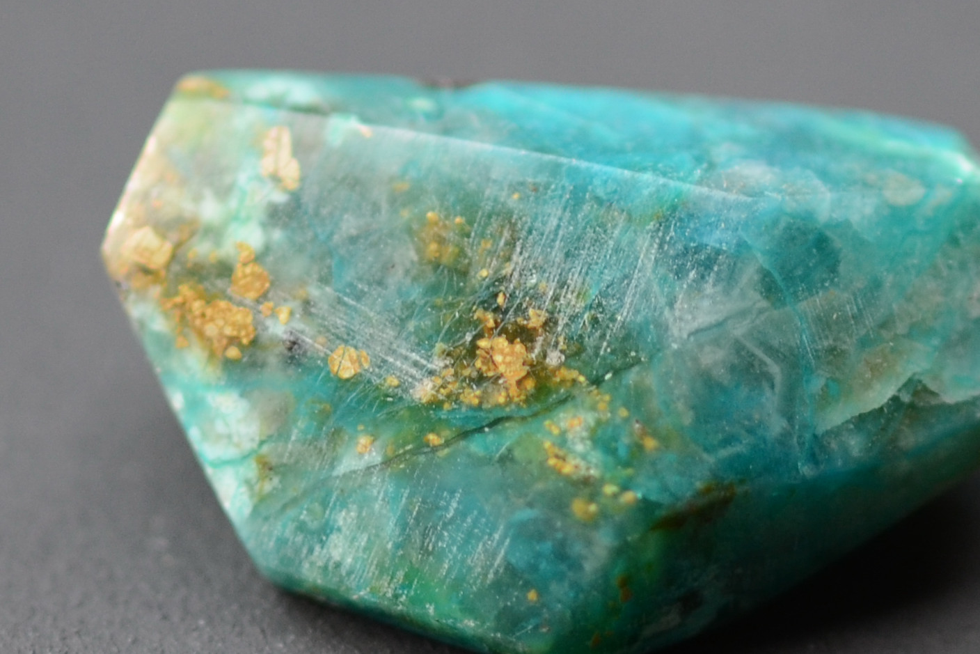 8月の石 Chrysocolla 珪孔雀石 24 Seasons 季節を彩る光のジュエリー 8月の石 Chrysocolla 珪孔雀石 24 Seasons 季節を彩る光のジュエリー
