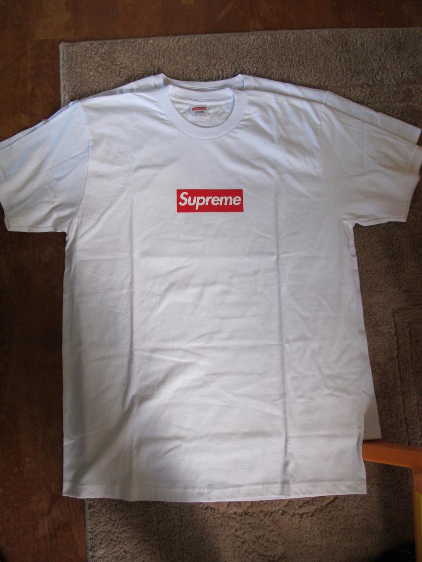 Supreme 偽物