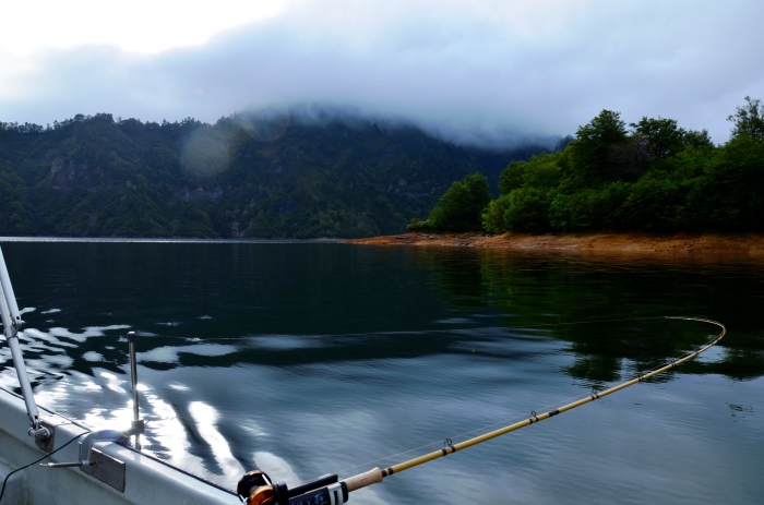 銀山湖 奥只見湖 晩夏のワカサギ釣り Troutbum Toby 銀山湖 奥只見湖 晩夏のワカサギ釣り Troutbum Toby