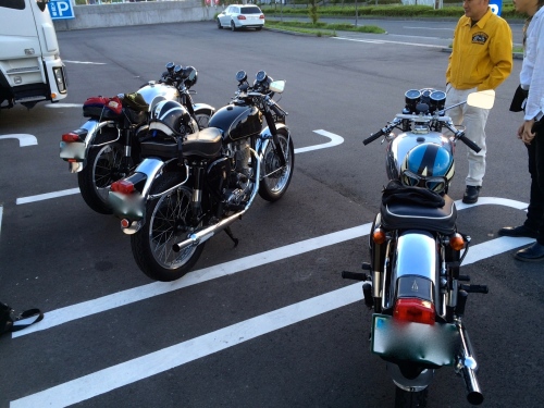 f0326751_06163919.jpeg